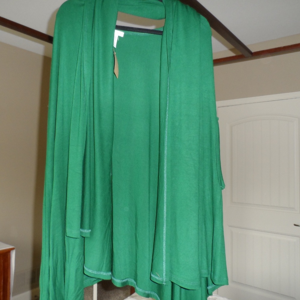 Cherish Poncho/cardigan - Picture 2 of 2